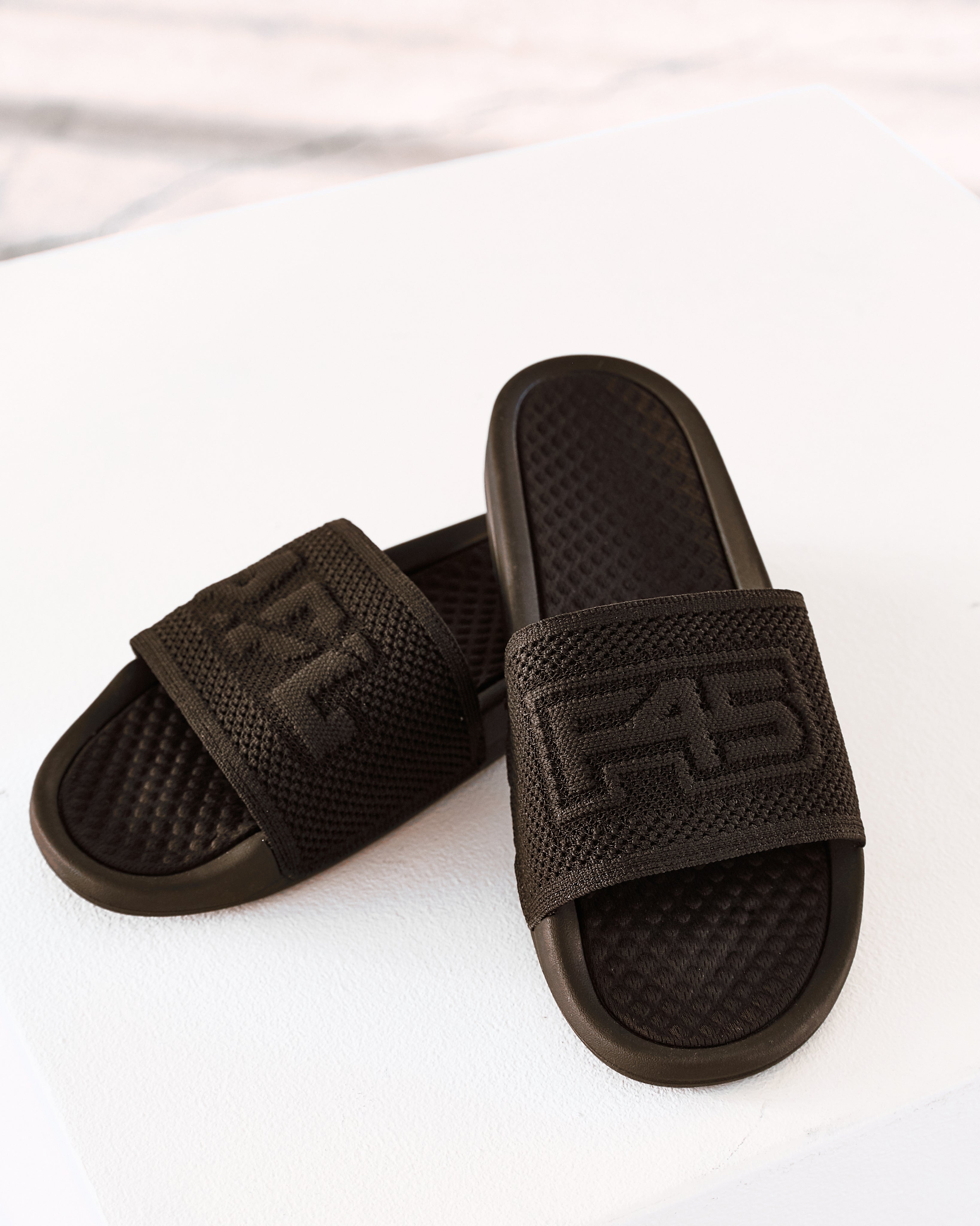 Apl on sale mens slides